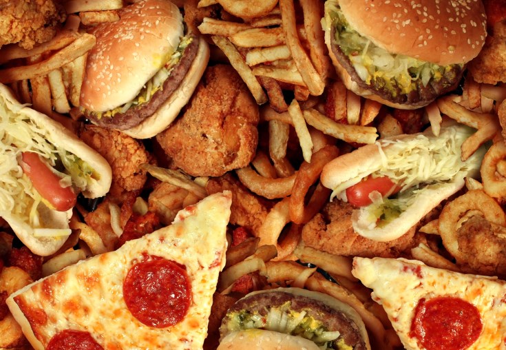 El impacto del consumo de comida basura sobre la salud