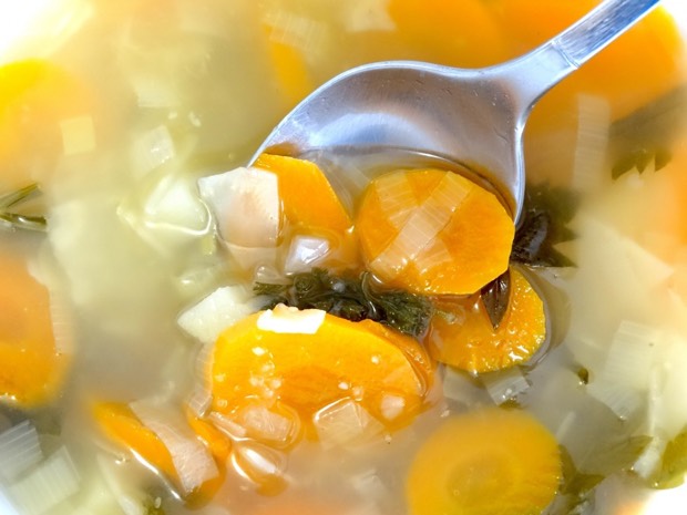 caldo casero de verduras