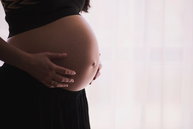 Reducir y evitar los gases en el embarazo